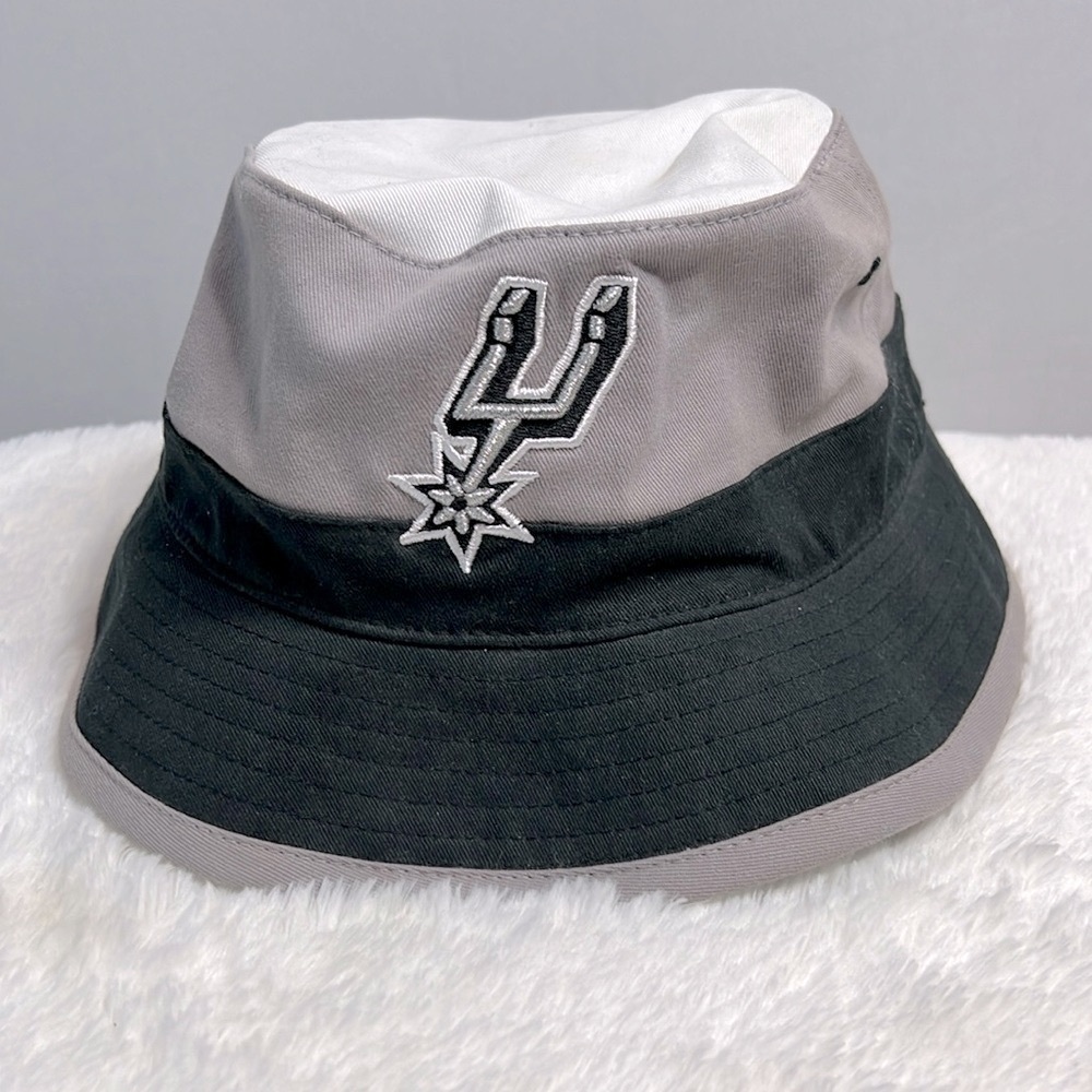 Mitchell & Ness San Antonio Spurs Bucket Hat size L/XL NWOT - Picture 2 of 9